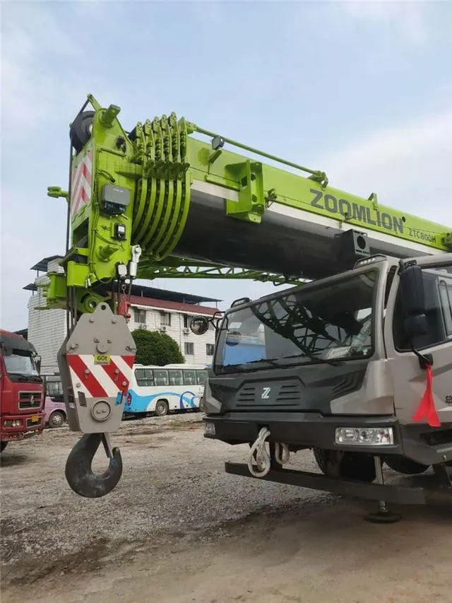 北京汇佳职业学院吊车出租